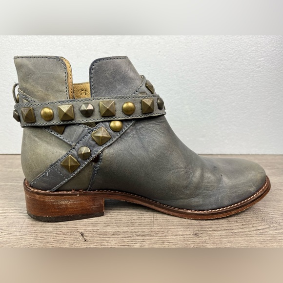 Patron Perugia Lou Grey Distress Leather Buckle Strappy Women Ankle Boots 8.5M - Picture 5 of 16